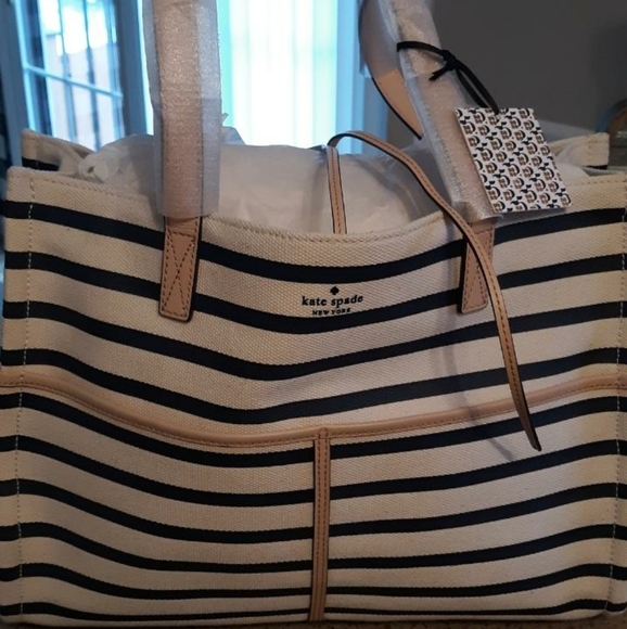 Brand new with tags Kate Spade handbag - Picture 1 of 2